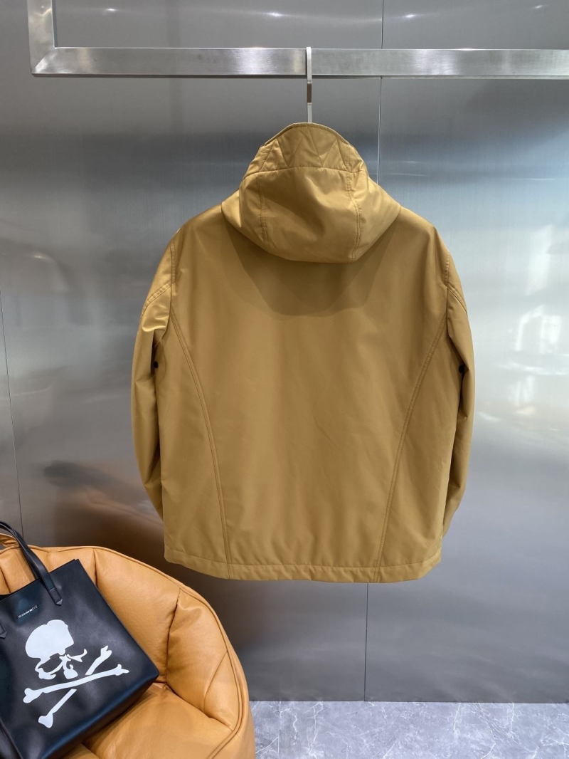Bv*b*rry outwear